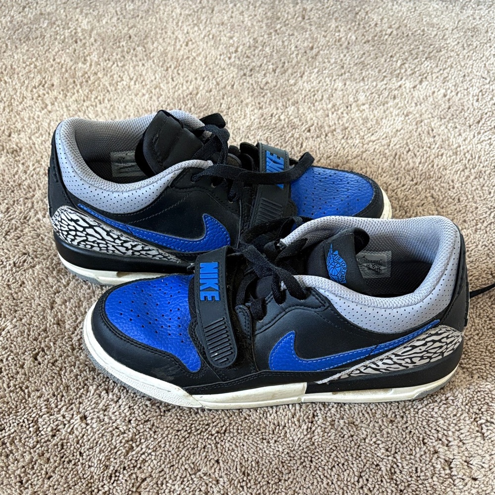 Jordan legacy 312 lows size 4.5